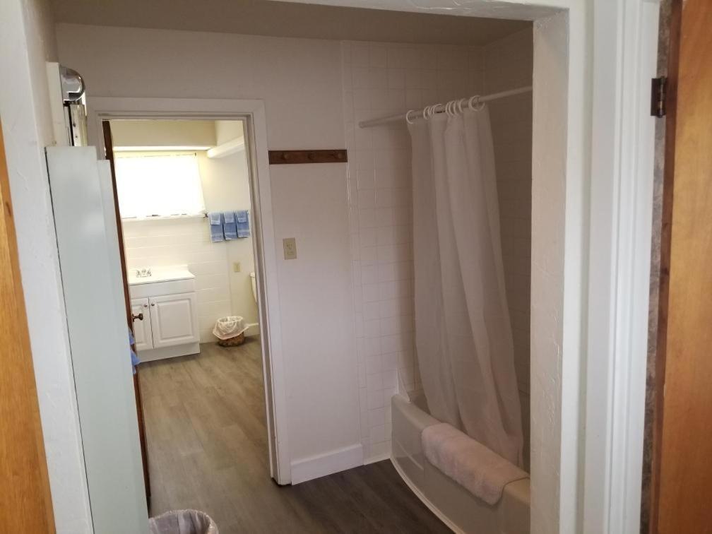 Rolling R Guest Ranch Guest House Meeker Стая снимка