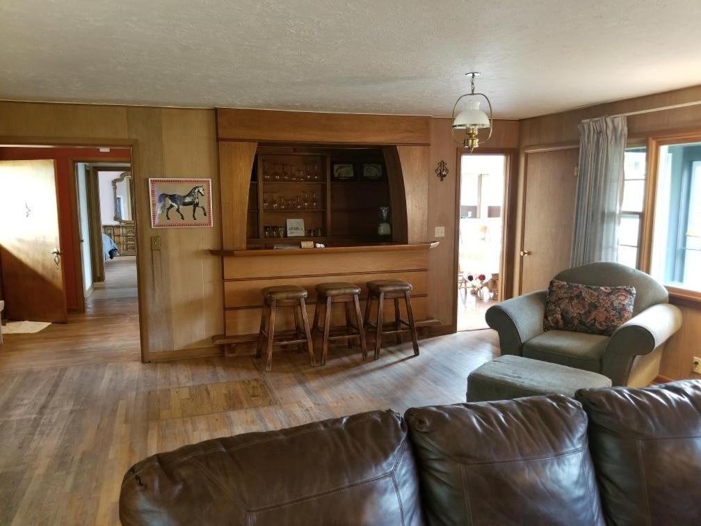 Rolling R Guest Ranch Guest House Meeker Стая снимка