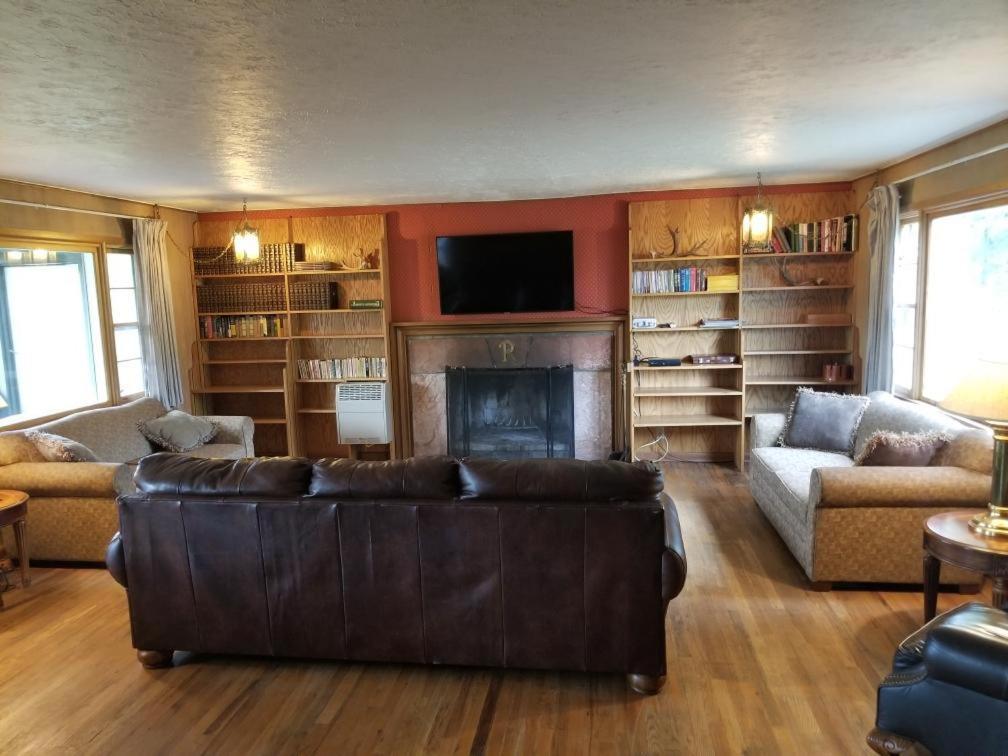 Rolling R Guest Ranch Guest House Meeker Стая снимка